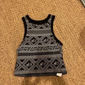 sleeveless crop top